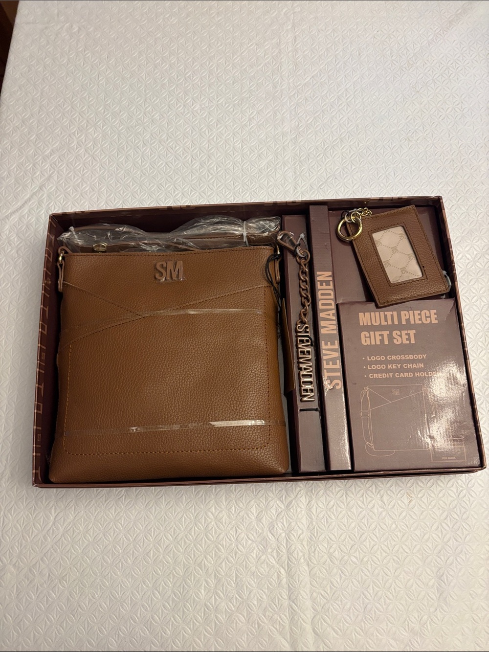 Steve Madden Tan Pebbled Leather Crossbody Gift Set with Keyring & Cardholder
